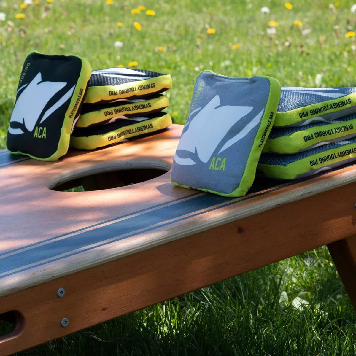 ACA Professional Cornhole Bags Dual Sided Edge Technology Synergy Touring Pro Regulation 6x6 Pro 4er Set
